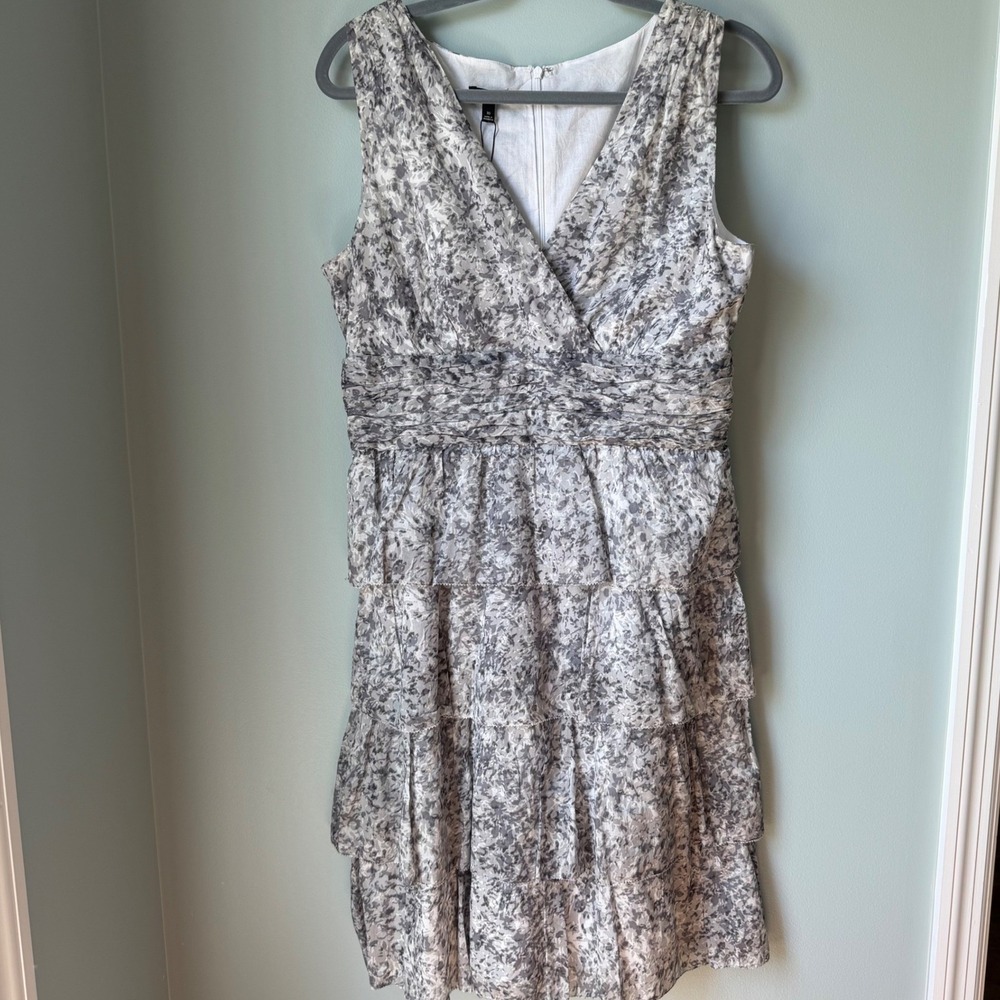 NEW Talbots 100% Cotton Grey Floral Print Dress Sleeveless V-Neck Size 10 NWT